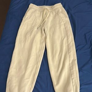 Lululemon joggers